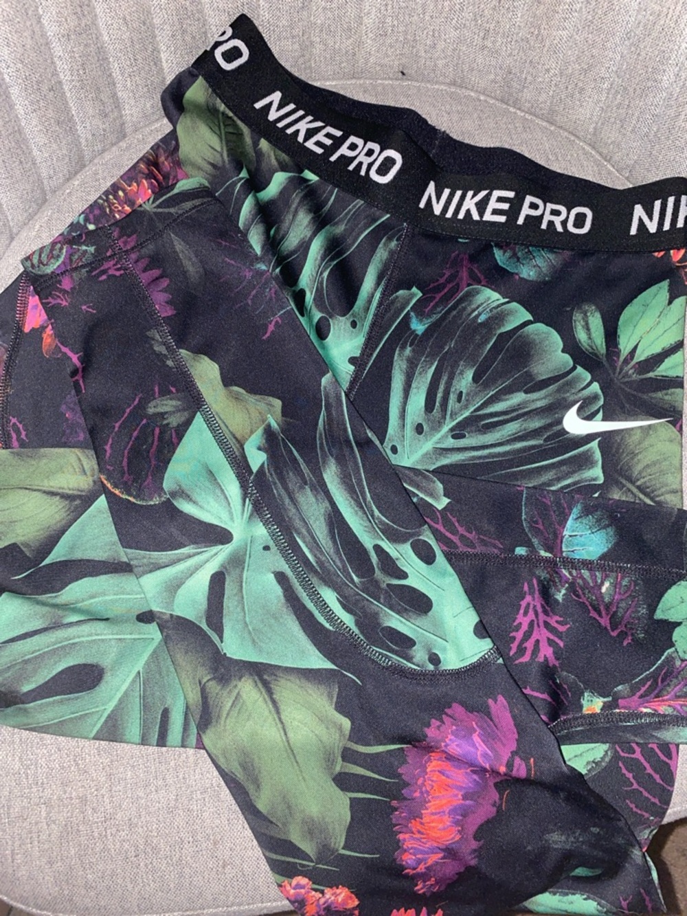 Nike Pro Kids Black Tropical Leaf Print Leggings